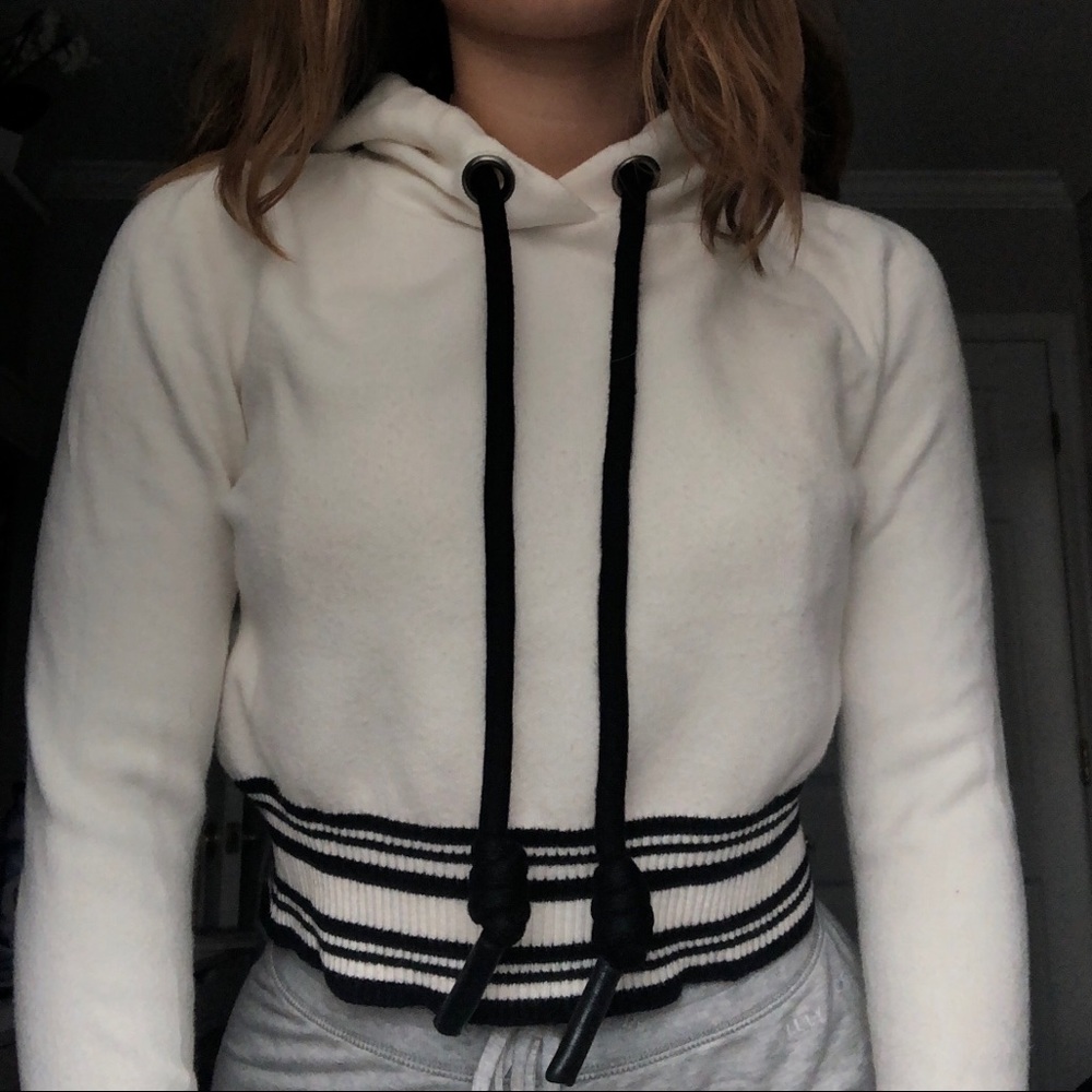 cropped black and white hoodie